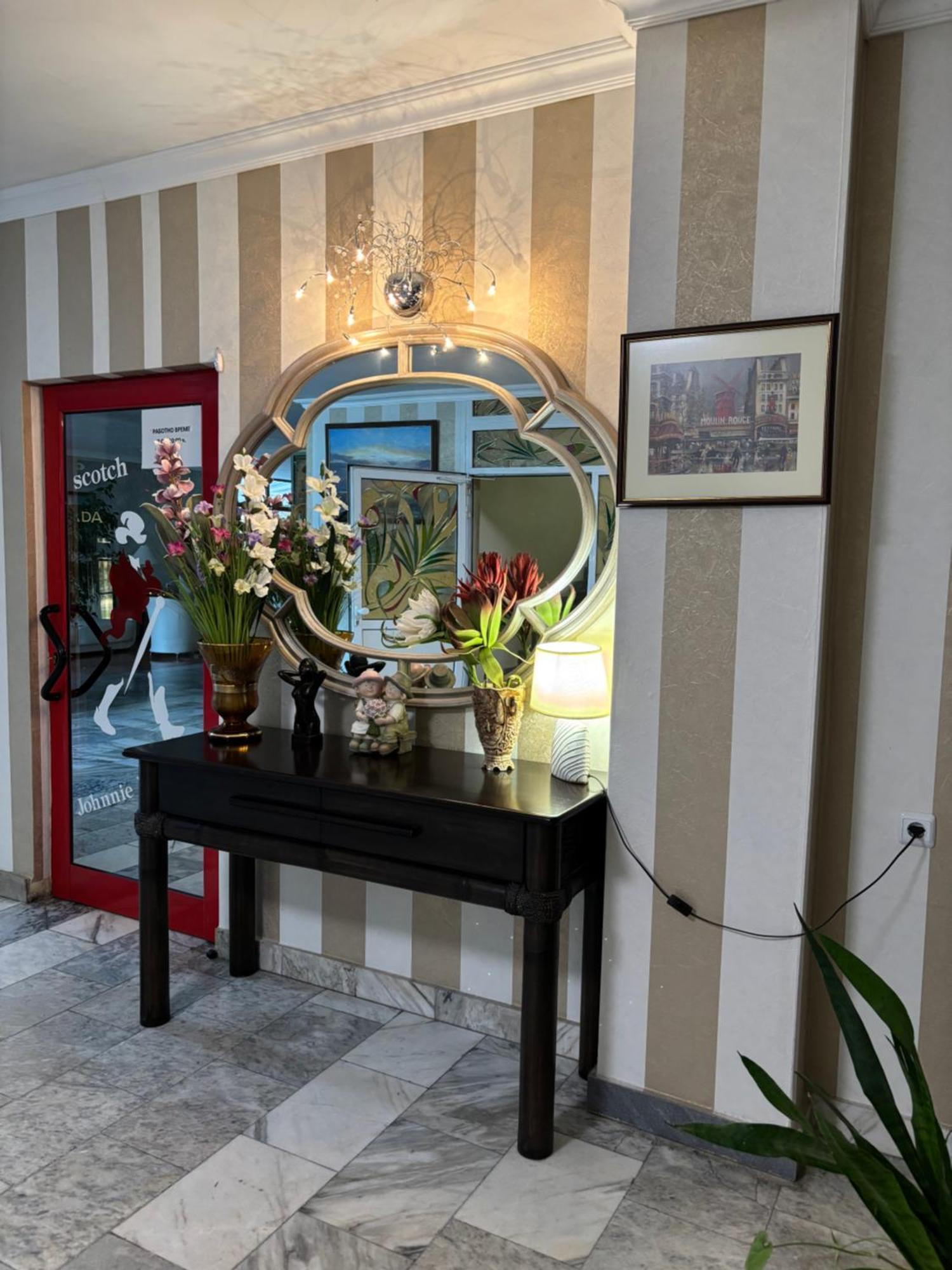 Apart Hotel Central Razgrad 外观 照片